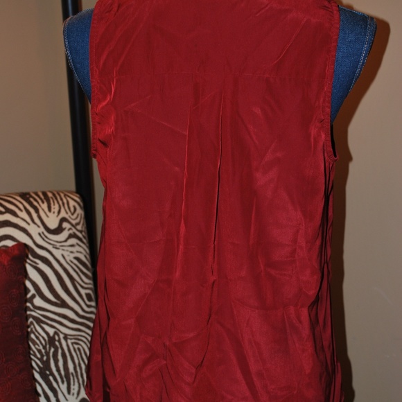 NWT Red Sleeveless blouse by Pink Owl - Picture 2 of 4